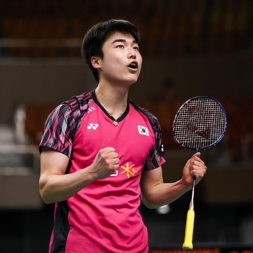 泰国队绝杀印尼队，黄鸭组合状态火热