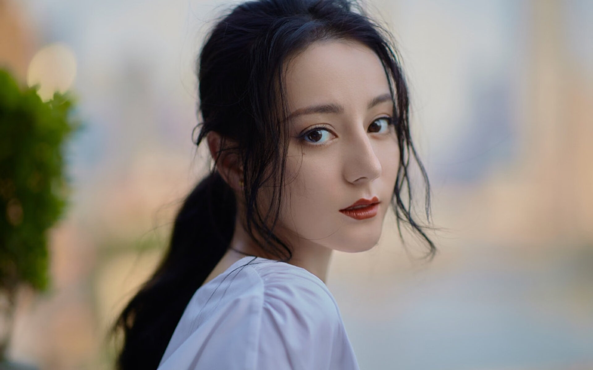 布伦森单节封神，掘金一波流击溃雷霆