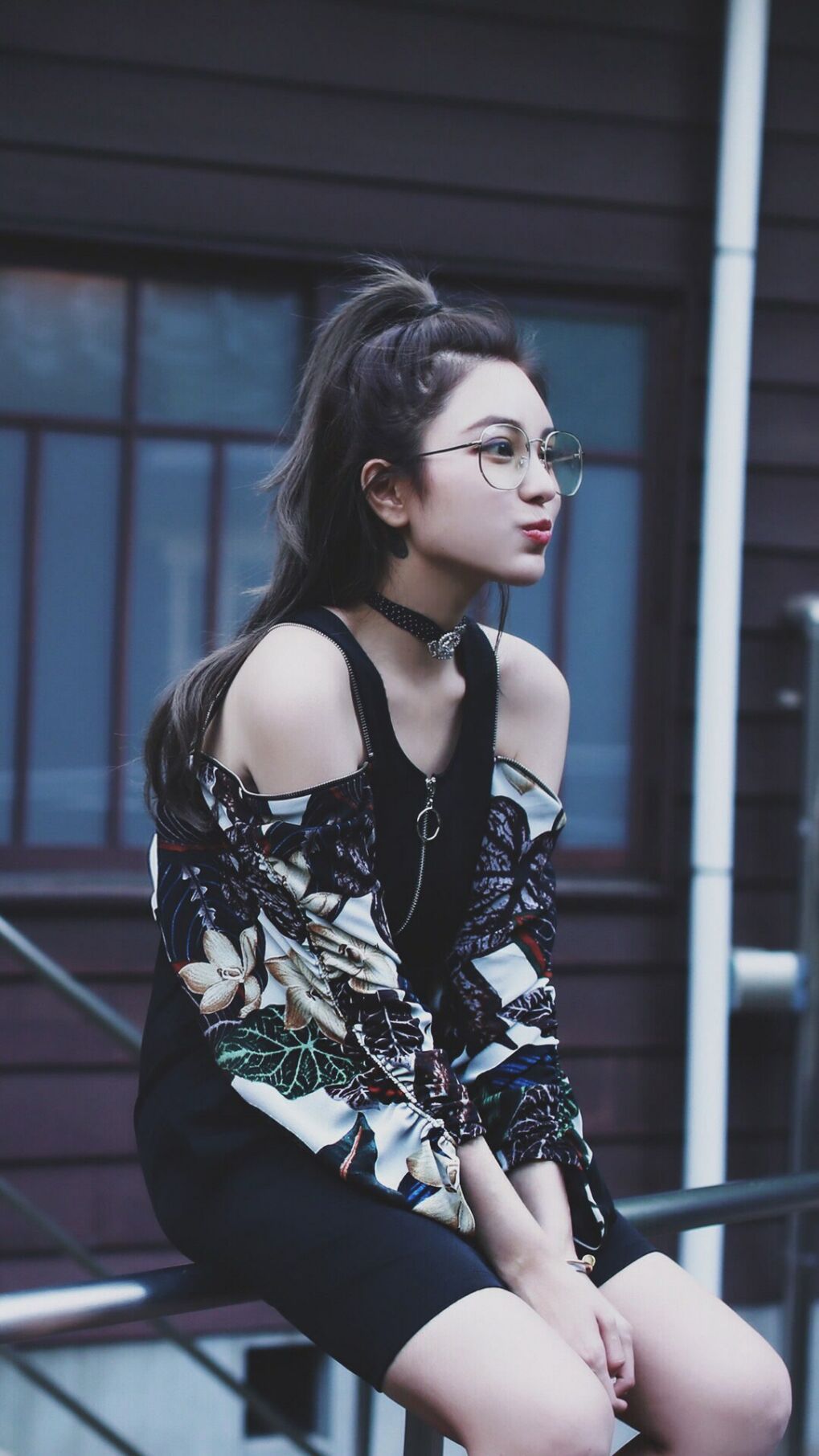 威尔士小镇掀翻德甲巨人！阿拉巴里程碑之夜见证足球奇迹