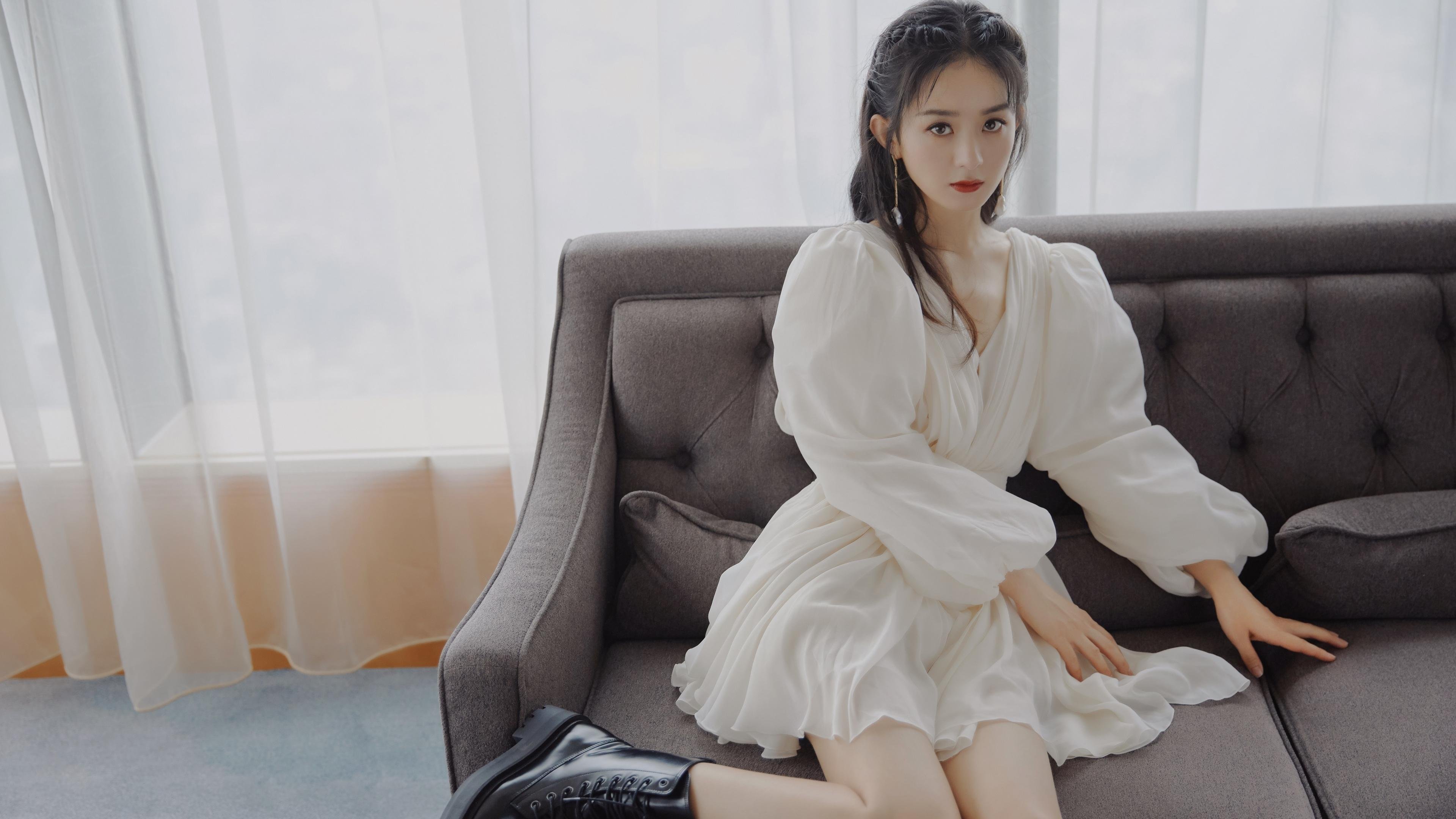 绿茵与硬木的激情交响，西甲国家德比战火燎原，广东队加时力克鹈鹕铸就辉煌